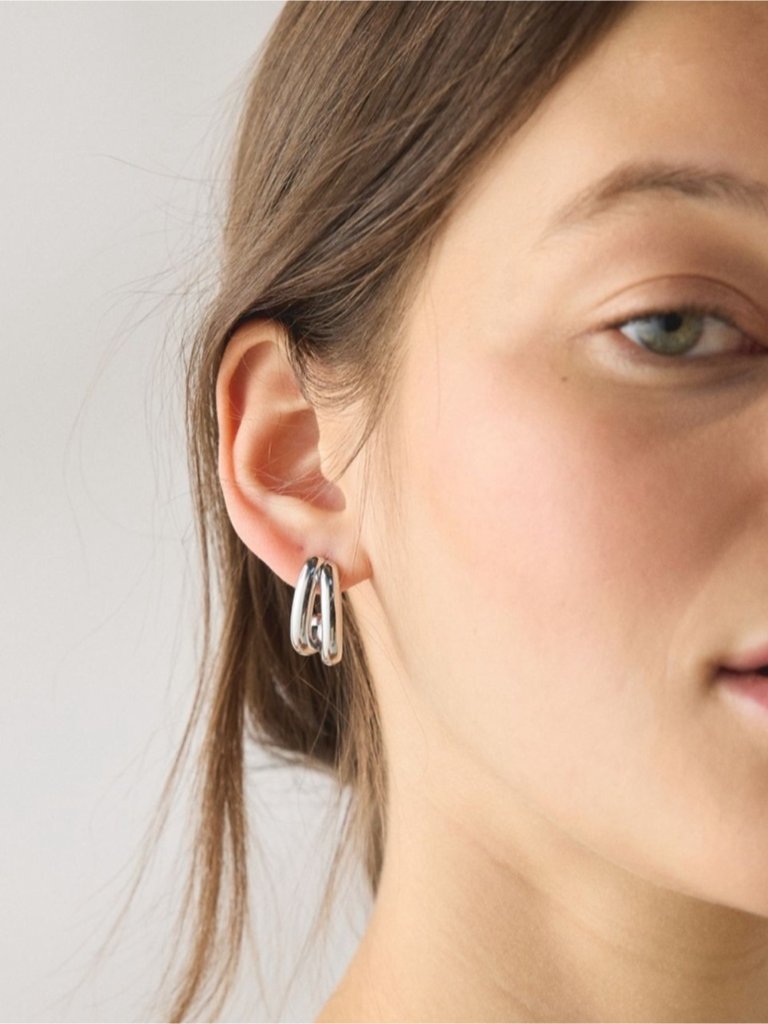 New! Silver Double Hoop Earrings Nwt (1014)